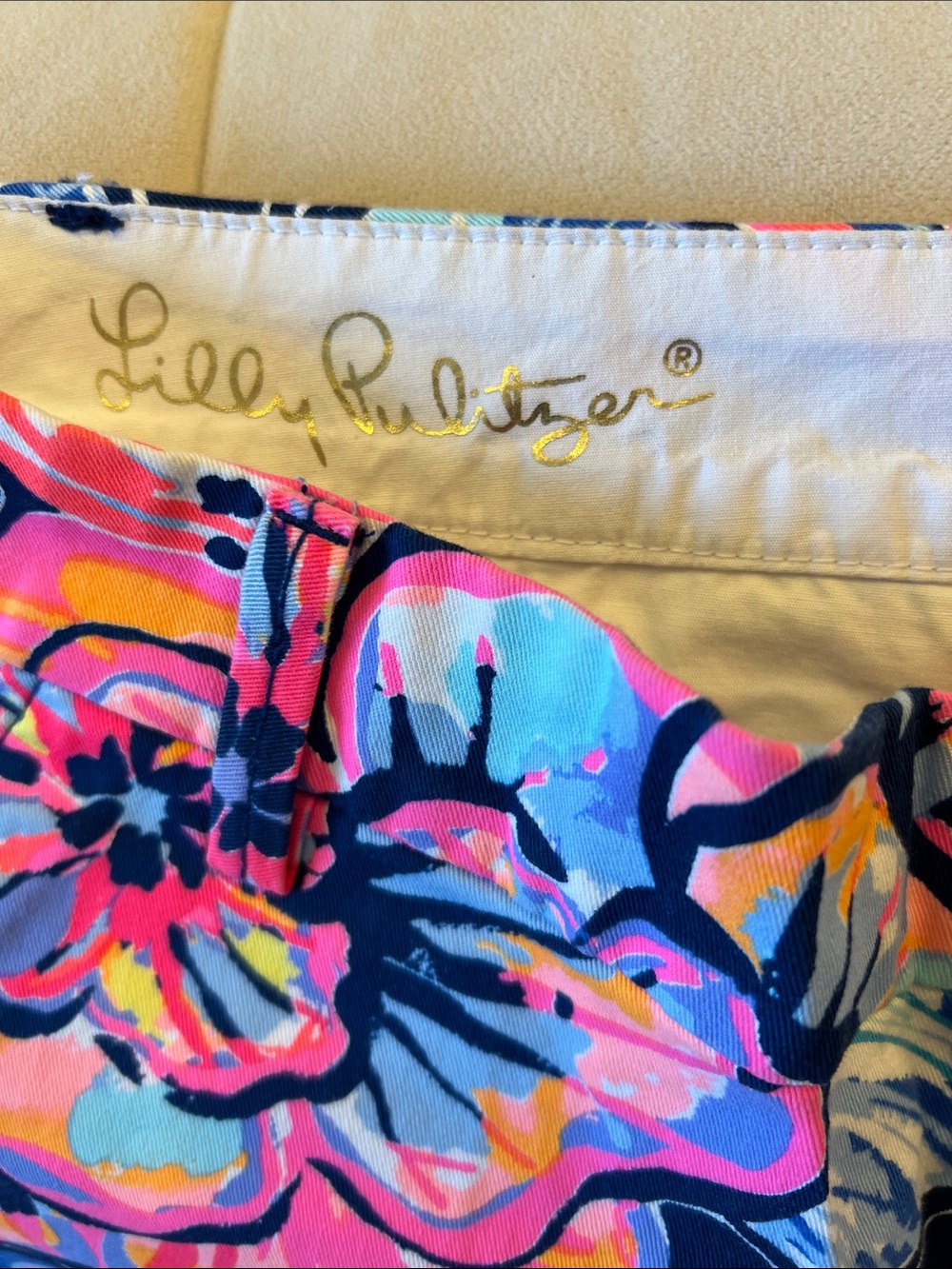 NWT Lilly Pulitzer Navy Multi Floral Print Bermuda Shorts - Picture 4 of 8